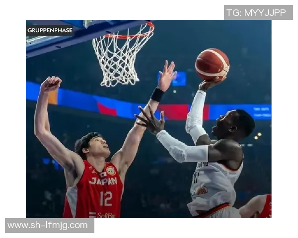 中国男篮迎战拉脱维亚全力争胜期待精彩对决与球迷共庆篮球盛宴