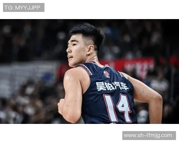 任骏飞领衔广东男篮奋战CBA赛季展现全能球员风采与团队精神