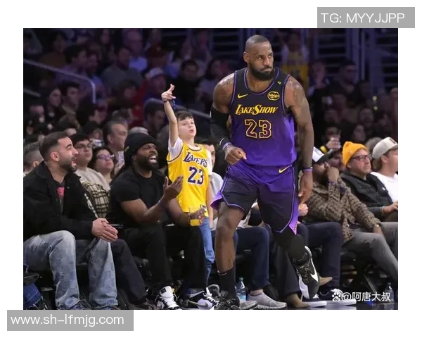 勇士与湖人激战2017年12月赛季精彩回顾与分析