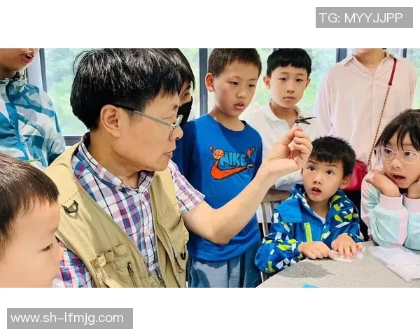 张宁的奋斗历程与成就探索：从普通学子到行业领军人物的成长之路