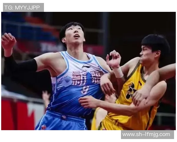 赵睿领衔新一季篮球赛场表现引关注球迷期待他的精彩表现与成长之路